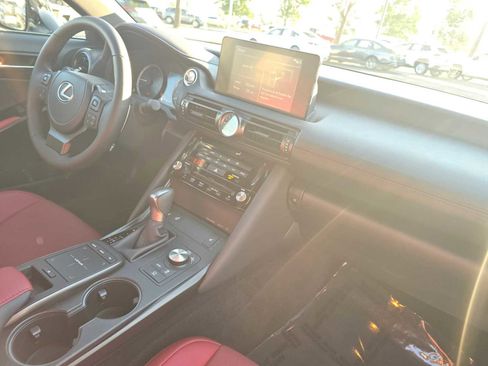 Used 2025 Lexus IS 300 F Sport image 12