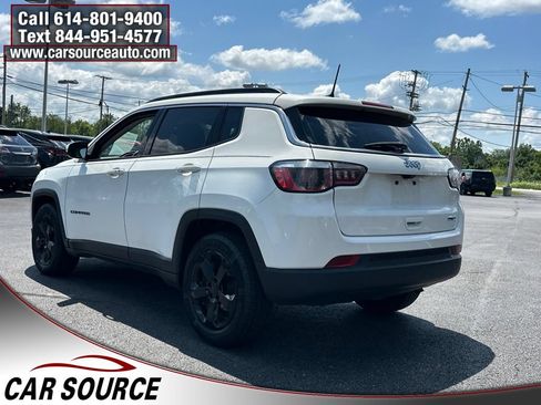 Used 2020 Jeep Compass Latitude FWD image 3