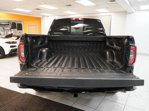 Used 2018 GMC Sierra 1500 Denali w/ Denali Ultimate Package image 10
