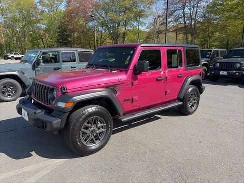 Used 2024 Jeep Wrangler Unlimited Sport AWD/4WD image 3