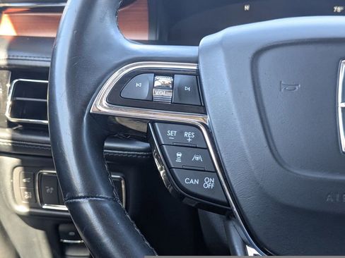 Used 2022 Lincoln Nautilus Reserve w/ Equipment Group 201A image 28