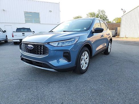 Used 2024 Ford Escape Active FWD image 11