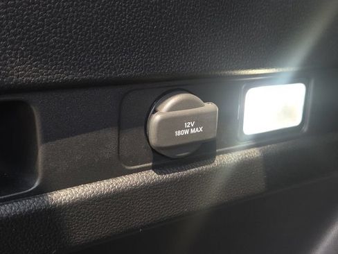 Used 2025 Honda CR-V EX image 12