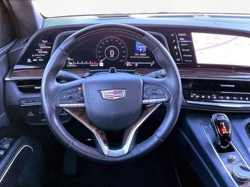 Used 2022 Cadillac Escalade Premium Luxury Platinum image 8