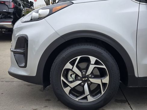 Certified 2022 Kia Sportage LX image 14