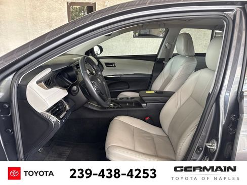 Used 2018 Toyota Avalon Touring FWD image 15