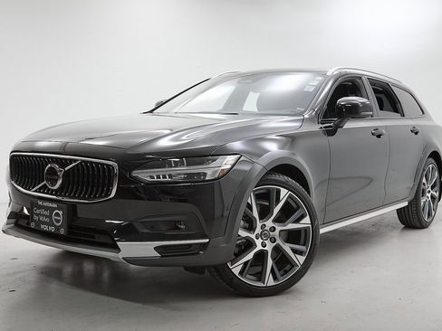 Certified 2024 Volvo V90 B6 Cross Country Ultimate image 2