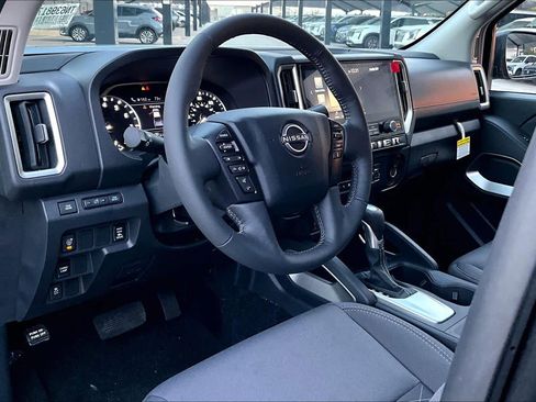 New 2026 Nissan Frontier SV image 10