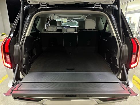 New 2025 Ford Expedition Max Platinum w/ Platinum Ultimate Package image 31