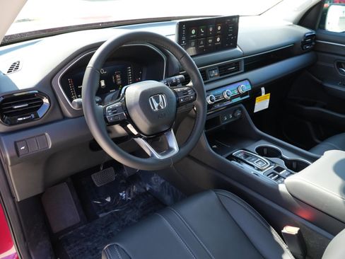 New 2026 Honda Pilot Touring image 15