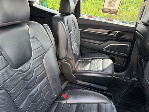 Used 2022 Kia Telluride SX w/ SX Prestige Package AWD/4WD image 24