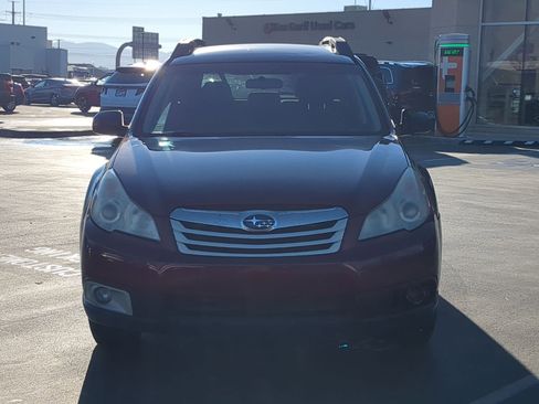 Used 2012 Subaru Outback 2.5i Premium w/ All-Weather Pkg image 11