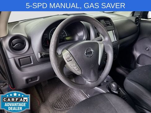 Used 2015 Nissan Versa S FWD image 9