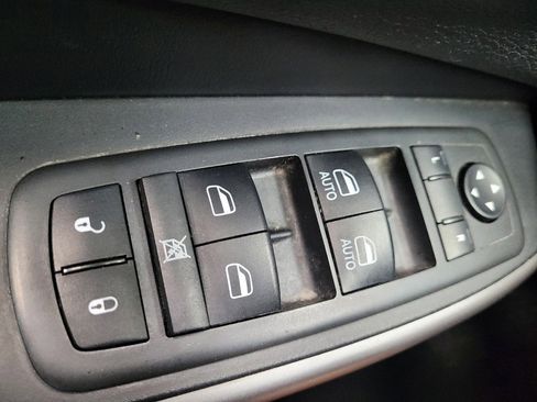 Used 2021 Jeep Cherokee Latitude Lux image 27