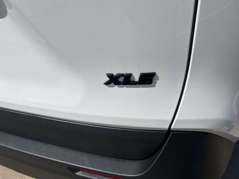 Used 2025 Toyota RAV4 XLE image 4