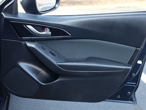 Used 2015 MAZDA MAZDA3 i Sport image 21