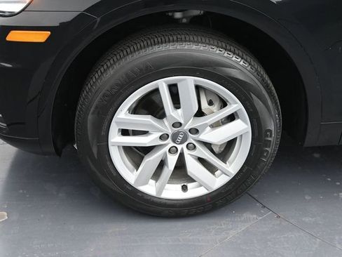 Used 2018 Audi Q5 2.0T Premium AWD/4WD image 31
