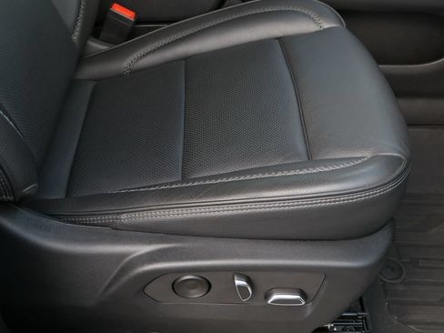 Certified 2022 GMC Yukon XL Denali AWD/4WD image 33