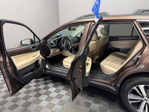 Used 2019 Subaru Outback 3.6R Limited AWD/4WD image 13