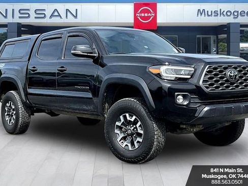 Used 2022 Toyota Tacoma TRD Off-Road image 1