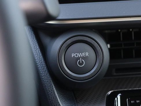 New 2026 Toyota Prius XLE image 18