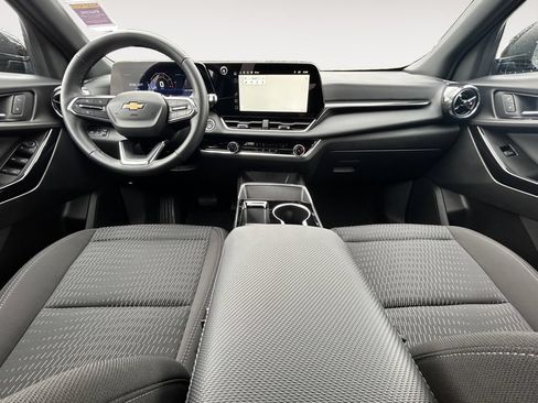 Used 2025 Chevrolet Equinox LT AWD/4WD image 11