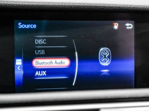 Used 2019 Lexus IS 300 RWD image 29