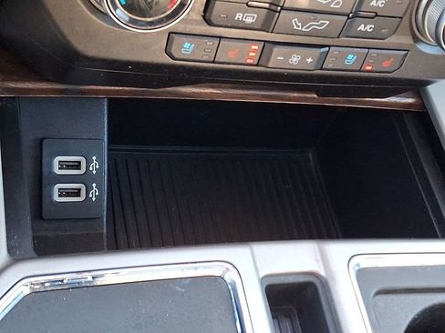 Used 2019 Ford F150 Lariat w/ Equipment Group 502A Luxury image 26