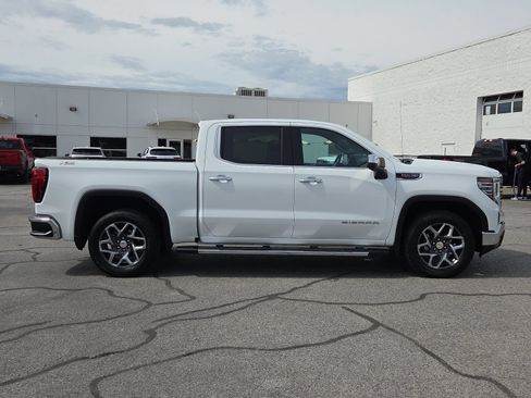 Certified 2024 GMC Sierra 1500 SLT w/ SLT Premium Plus Package AWD/4WD image 15