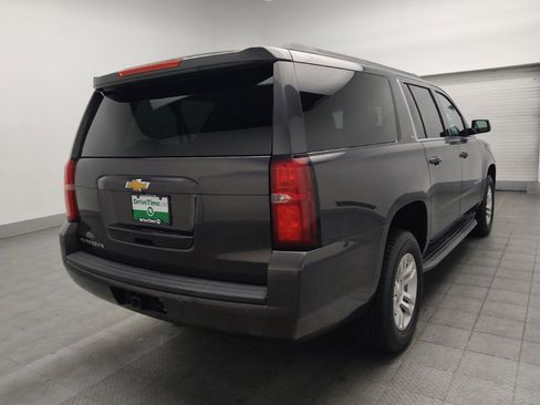 Used 2016 Chevrolet Suburban LS RWD image 9