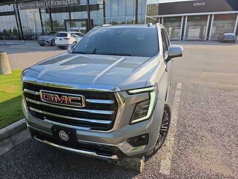 Used 2025 GMC Yukon XL Elevation w/ LPO, Floor Liner Package AWD/4WD image 2