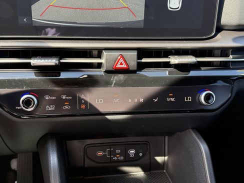 New 2026 Kia Sportage EX w/ EX Panorama Roof Package FWD image 26