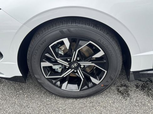 New 2025 Hyundai Sonata SEL image 13
