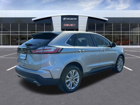 Used 2024 Ford Edge Titanium image 5