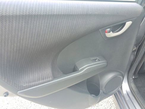 Used 2013 Honda Fit Sport image 14