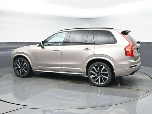 Used 2023 Volvo XC90 T8 Ultimate AWD/4WD image 6