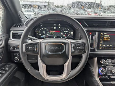 Used 2023 GMC Yukon Denali image 29