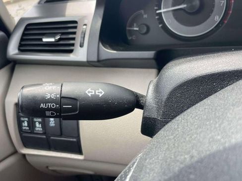 Used 2017 Honda Odyssey EX image 25