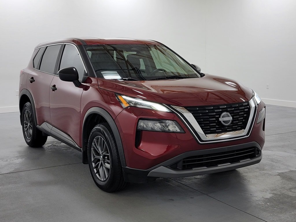 Used 2023 Nissan Rogue S FWD image 2