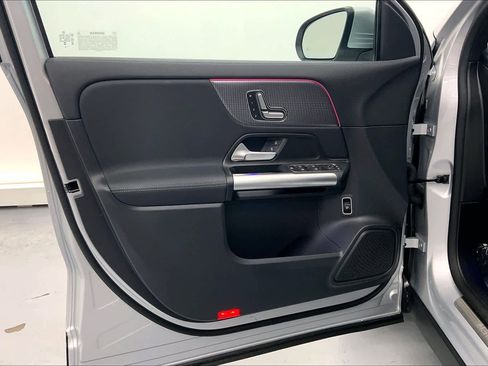 Used 2023 Mercedes-Benz GLA 250 image 19