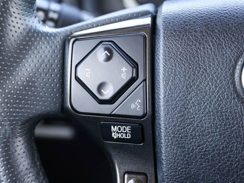 Used 2021 Toyota 4Runner TRD Off-Road Premium AWD/4WD image 28
