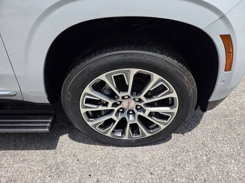 New 2026 GMC Yukon XL Denali AWD/4WD image 21