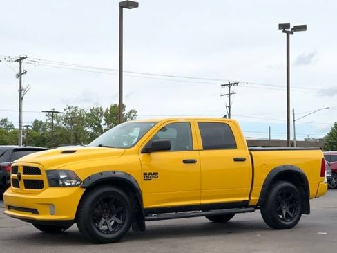 Used 2019 RAM 1500 Express w/ Wheel & Sound Group AWD/4WD image 29