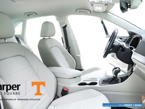 Used 2023 Volkswagen Jetta SE image 35