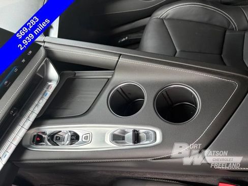 Used 2026 Chevrolet Corvette Stingray Coupe w/ Battery Protection Package RWD image 21