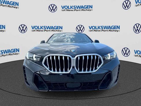 Used 2026 BMW X6 xDrive40i AWD/4WD image 9