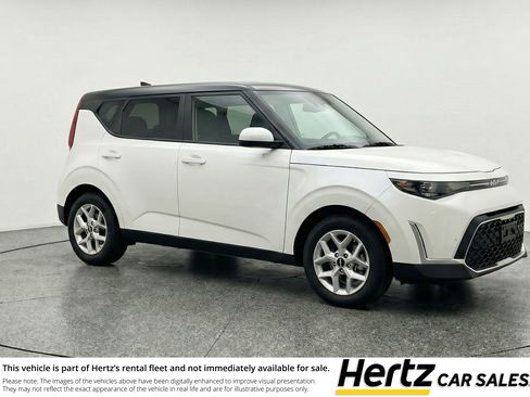 Used 2025 Kia Soul LX w/ LX Technology Package image 1