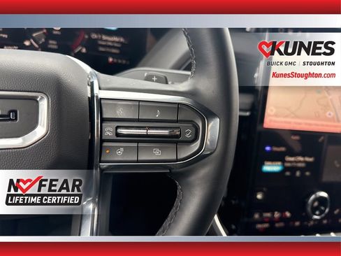 Used 2025 GMC Yukon XL Denali image 28