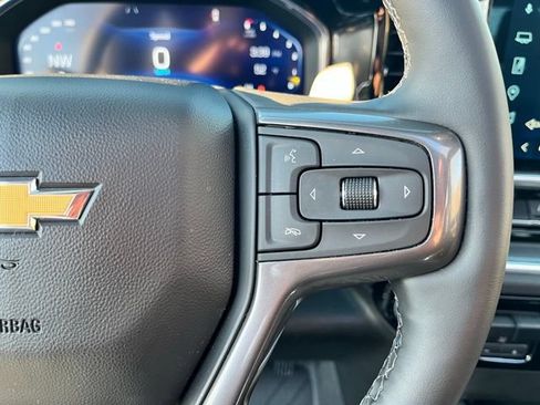 Used 2024 Chevrolet Silverado 1500 High Country w/ High Country Premium Package AWD/4WD image 33