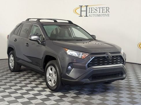 Used 2019 Toyota RAV4 XLE w/ Convenience Package AWD/4WD image 2